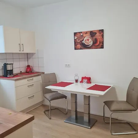 Zentrale, Liebevoll Eingerichtete Monheim am Rhein