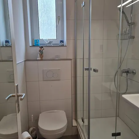 Zentrale, Liebevoll Eingerichtete Monheim am Rhein
