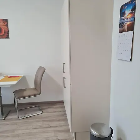 Zentrale, Liebevoll Eingerichtete Monheim am Rhein